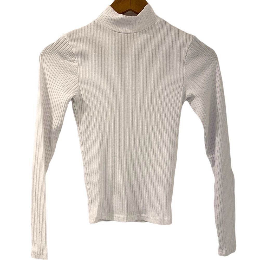 (Sold) Cotton On White Ribbed Turtle Neck Shirt, Womens XS - Picture 1 of 6
